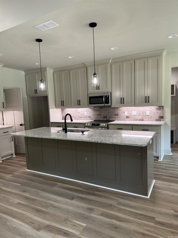 Property Photo: 119 Red Wing Way AR 72015