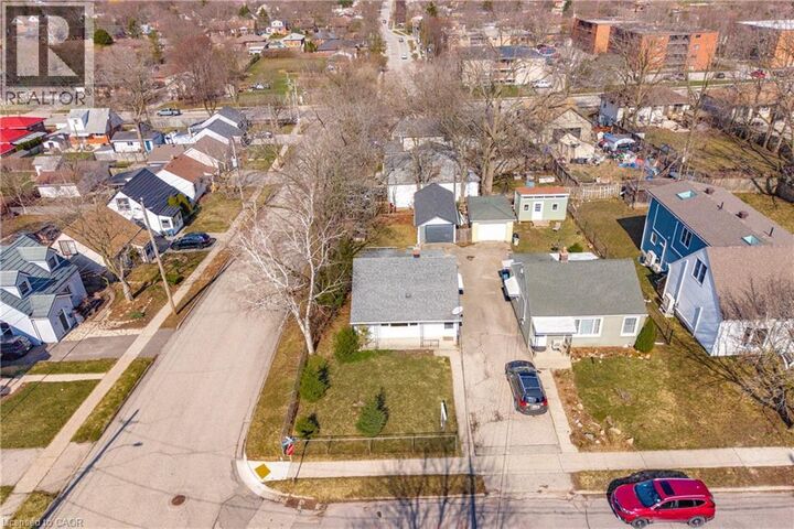 Property Photo:  31 Dunkirk Street  ON N1E 4N7 