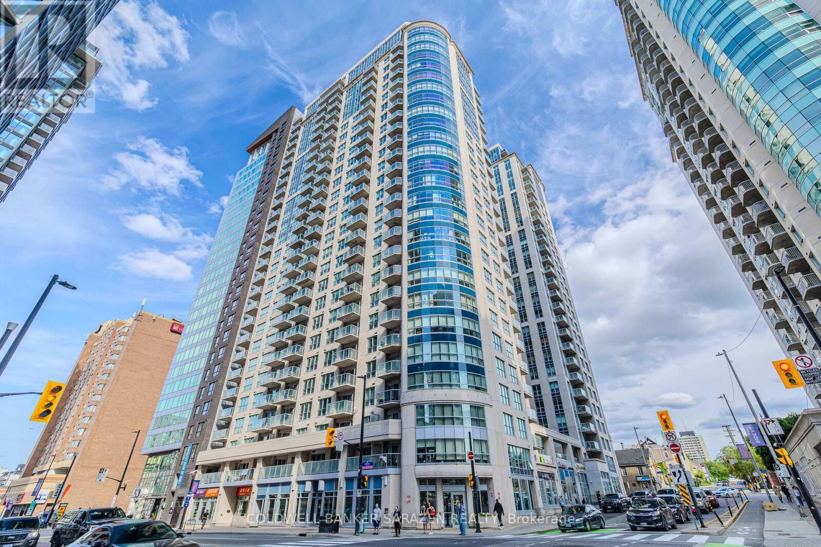 Property Photo:  242 Rideau Street 2601  ON K1N 0B7 
