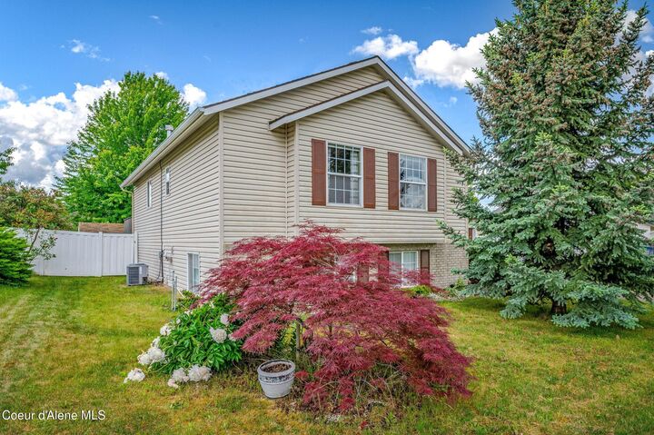 Property Photo:  2656 W Larix Ct  ID 83815 