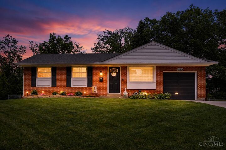 Property Photo:  1570 Blueorchard Drive  OH 45230 