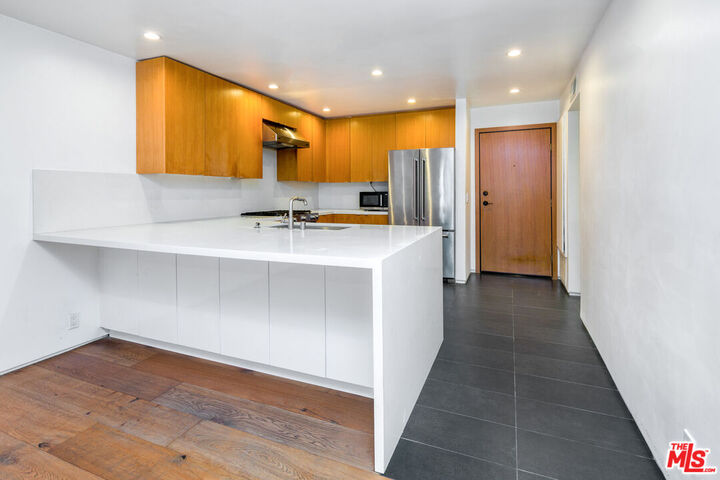 Property Photo:  1633 S Bentley Ave  CA 90025 