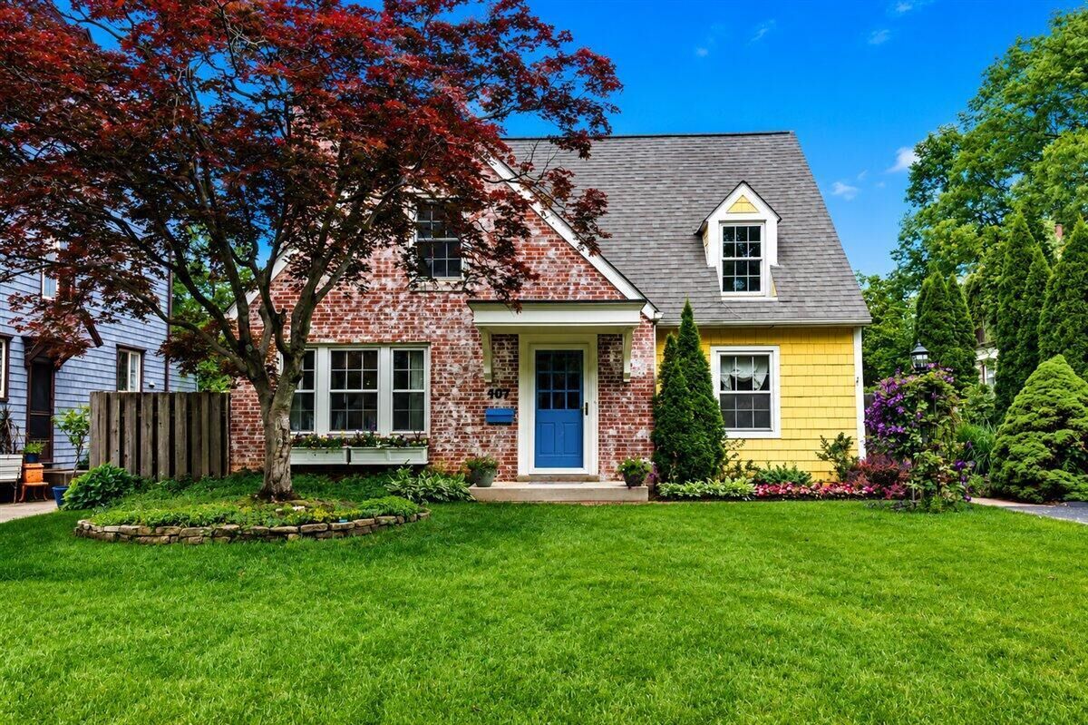Property Photo: 107 N Stanwood Road OH 43209