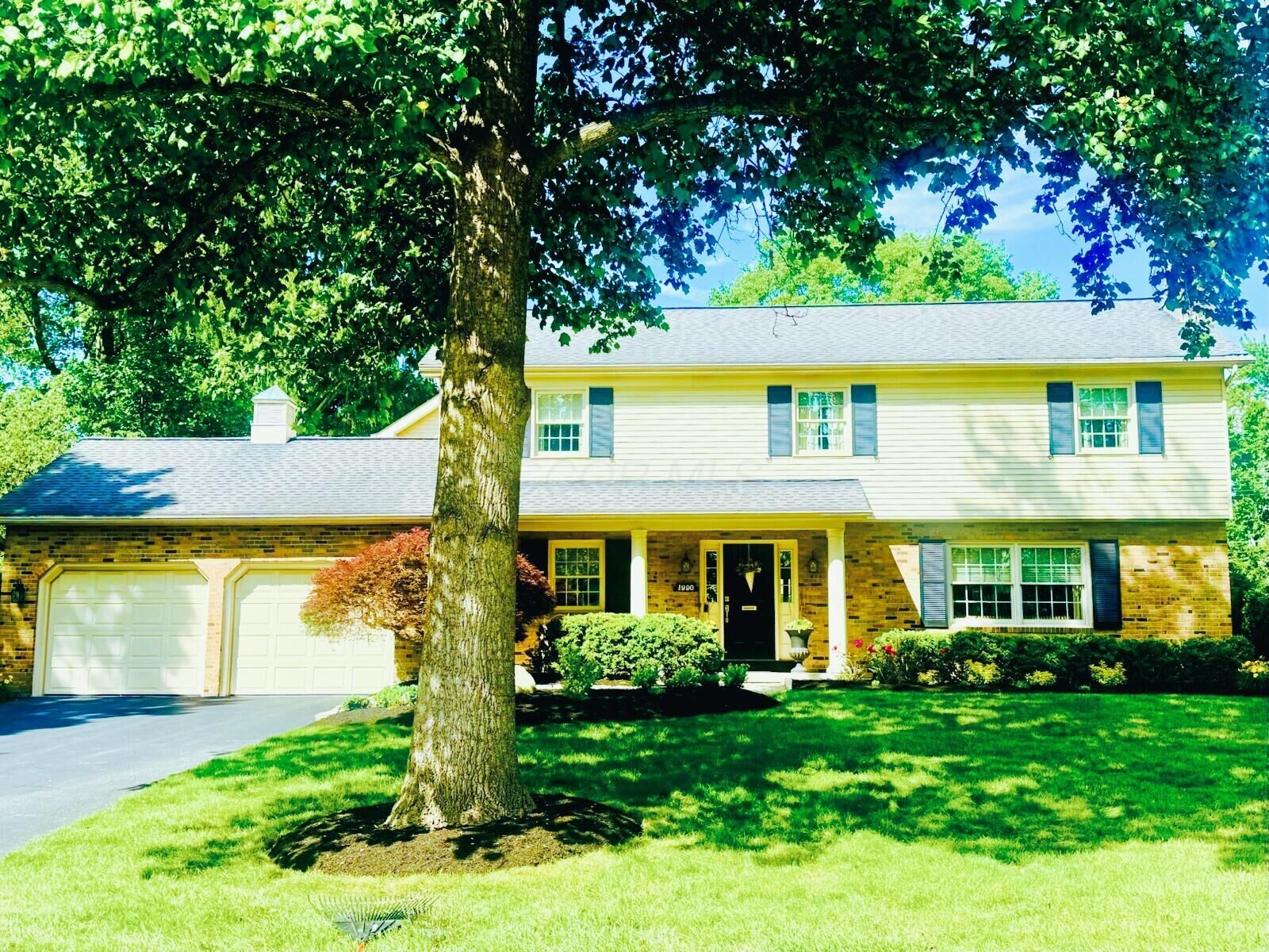 Property Photo: 1990 Upper Chelsea Road OH 43221