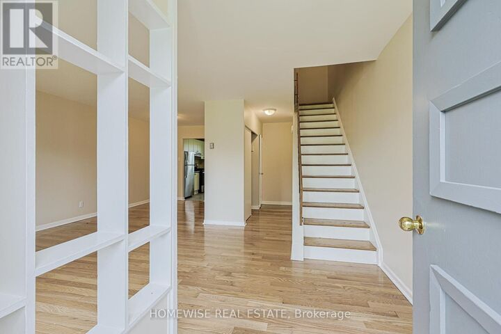 Property Photo: 1350 Winding Trail 40 ON L4Y 2T8