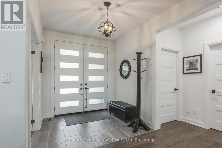Property Photo: 50 Windermere Circle ON L4R 0C3
