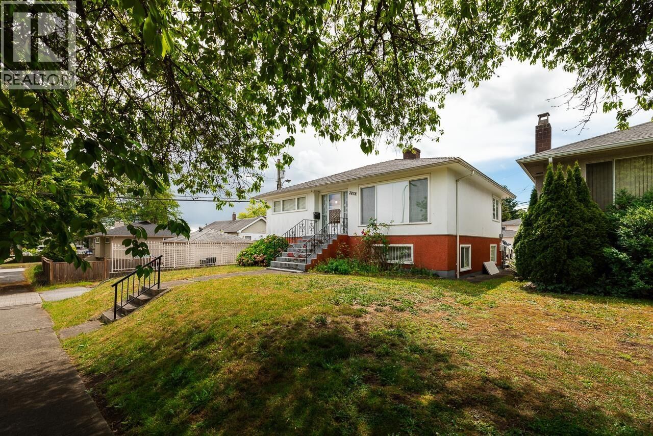 Property Photo:  3678 East 25th Avenue  BC V5R 1K5 