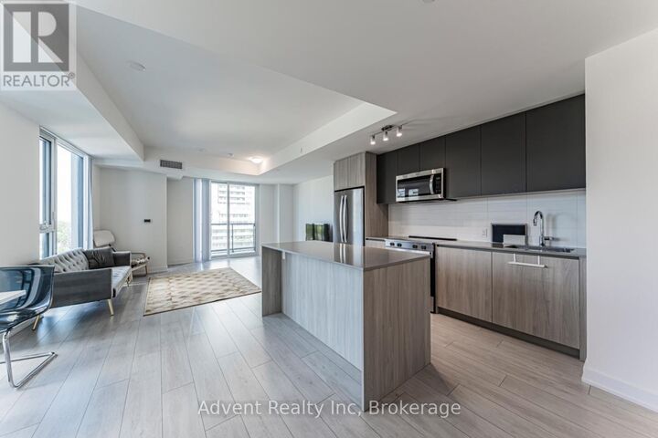 Property Photo:  5858 Yonge Street 915  ON M2M 0C6 