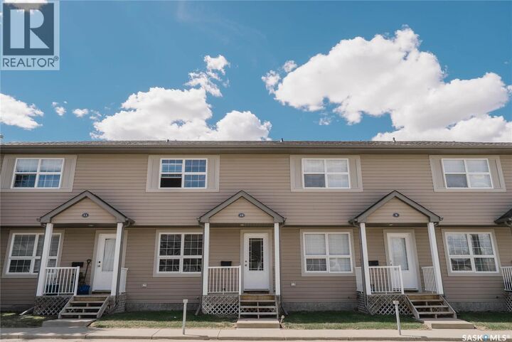 Property Photo:  10 300 Maccormack Road  SK S0K 0A2 