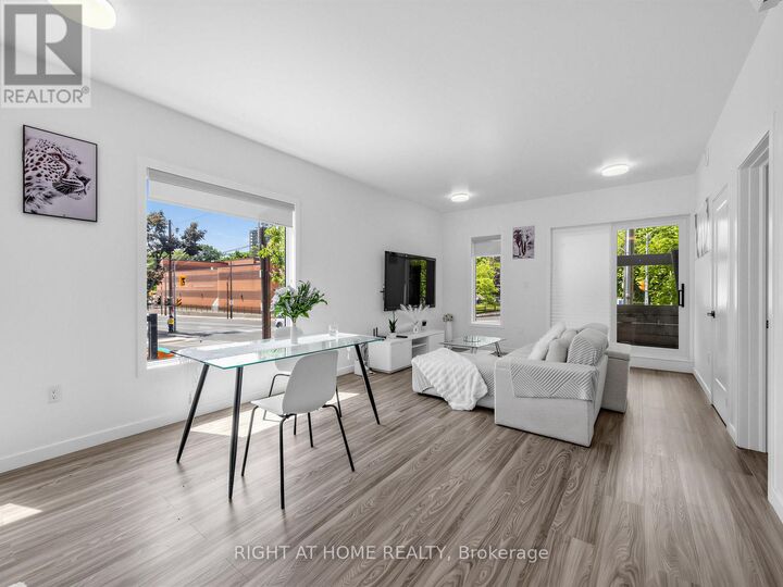 Property Photo: 148 Glenlake Avenue #5 ON M6P 1E7