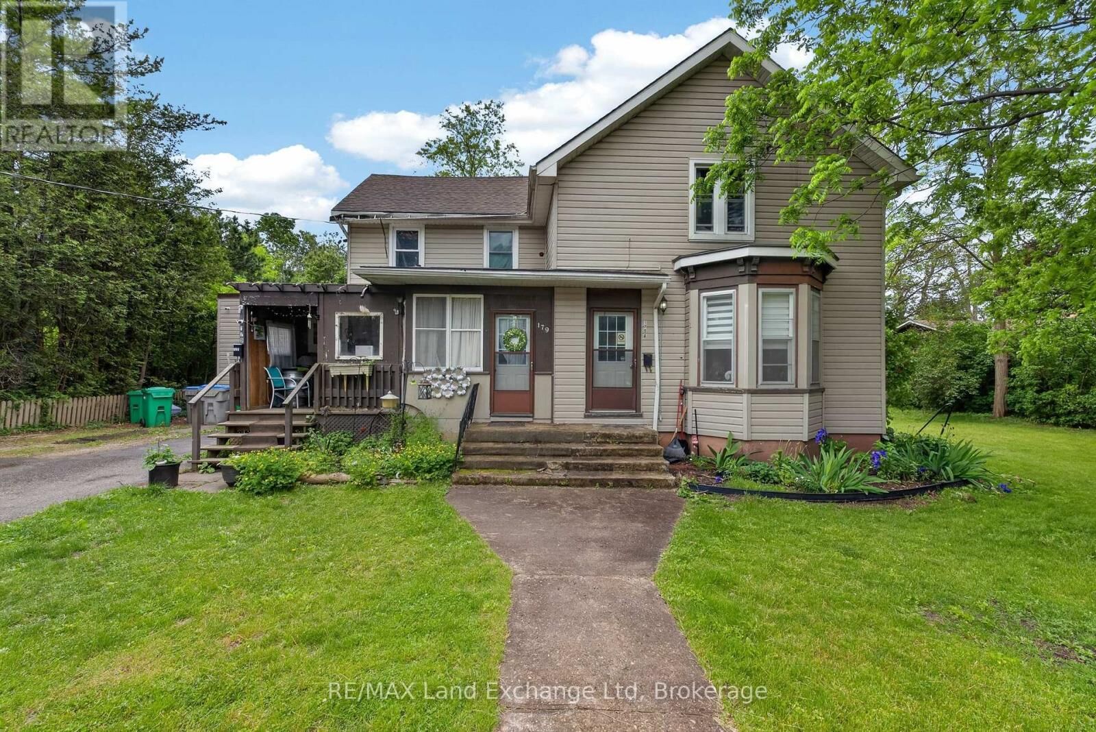 Property Photo: 179 Lighthouse Street West ON N7A 2J8