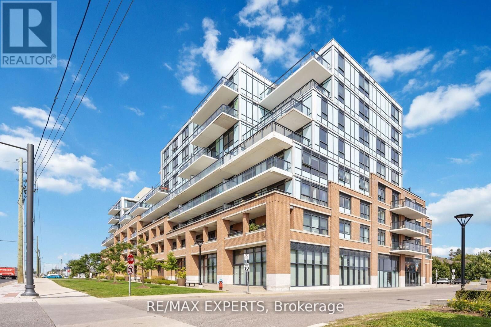 Property Photo: 11611 Yonge Street 227 ON L4E 1G2