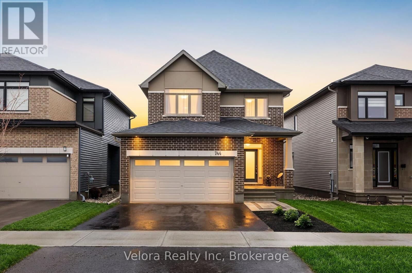 Property Photo:  744 Cope Drive  ON K2S 2P8 