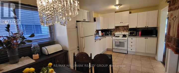 Property Photo:  605 Donald Street 2  ON K1K 1L3 