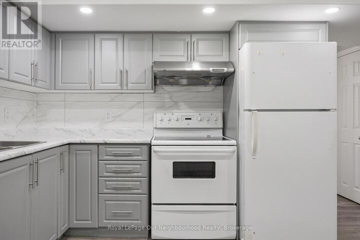 Property Photo: 206 Sunny Meadow Boulevard Bsmt ON L6R 2Y7