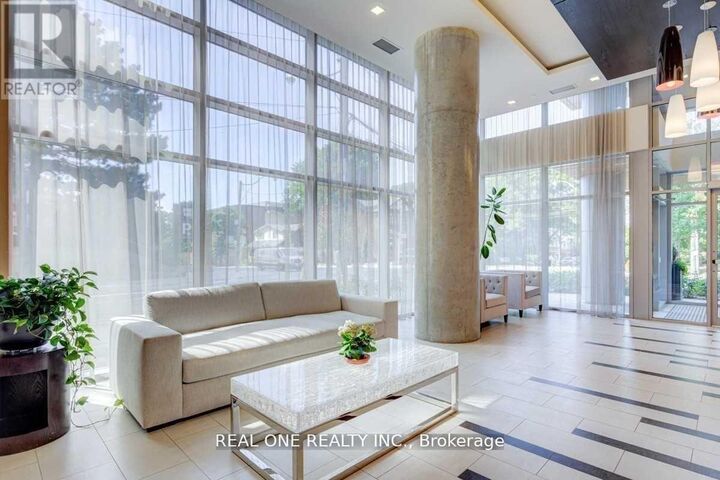 Property Photo:  58 Orchard View Boulevard 1011  ON M4R 1B9 