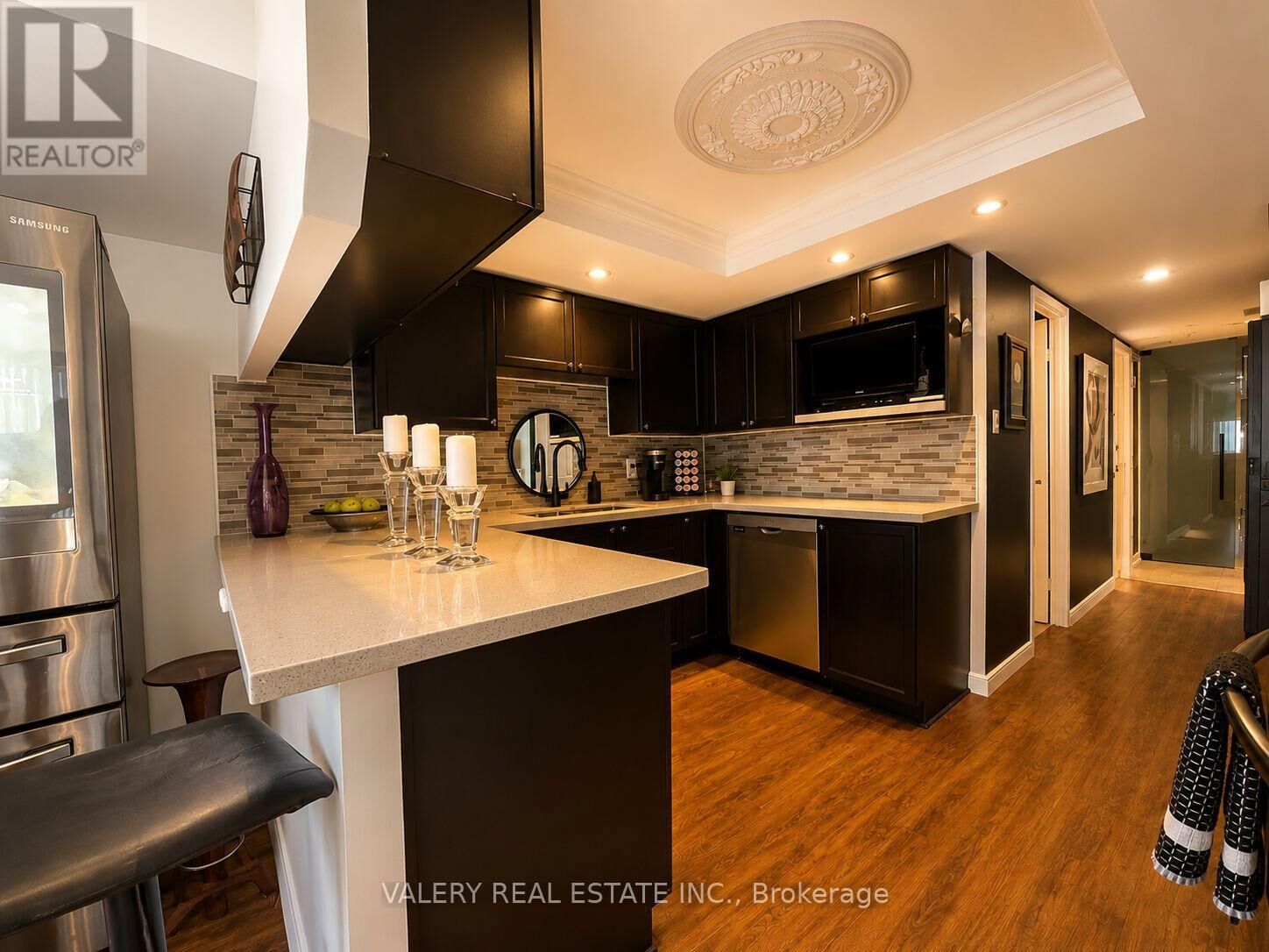Property Photo:  25 Cumberland Lane 214  ON L1S 7K1 