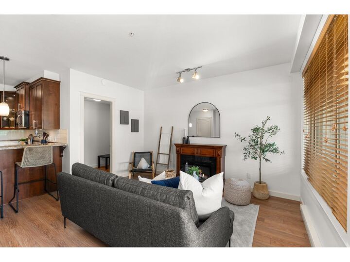Property Photo:  2860 Trethewey Street 202  BC V2T 0G5 