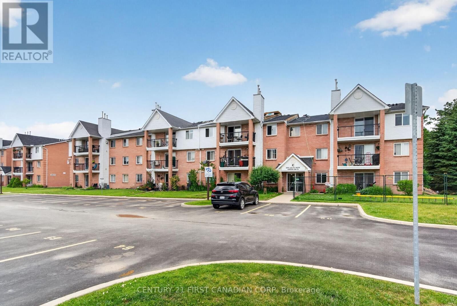 Property Photo:  1096 Jalna Boulevard 62  ON N6E 3B8 