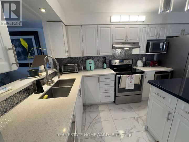 Property Photo:  4727 Sheppard Avenue East 708  ON M1S 5B3 
