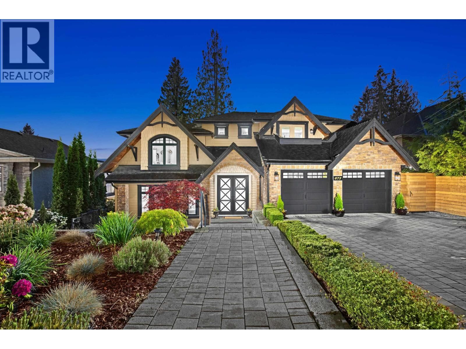 Property Photo: 673 Sylvan Avenue BC V7R 2E8