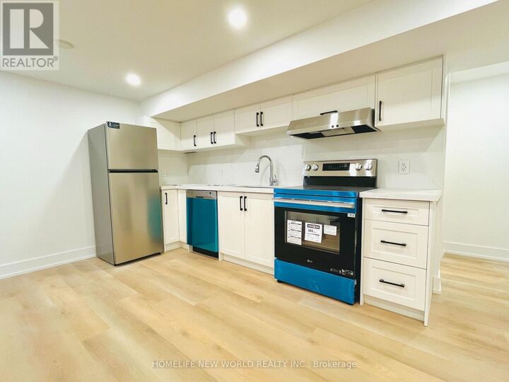 Property Photo:  308 Maplehurst Avenue Bsmt  ON M2N 3C6 