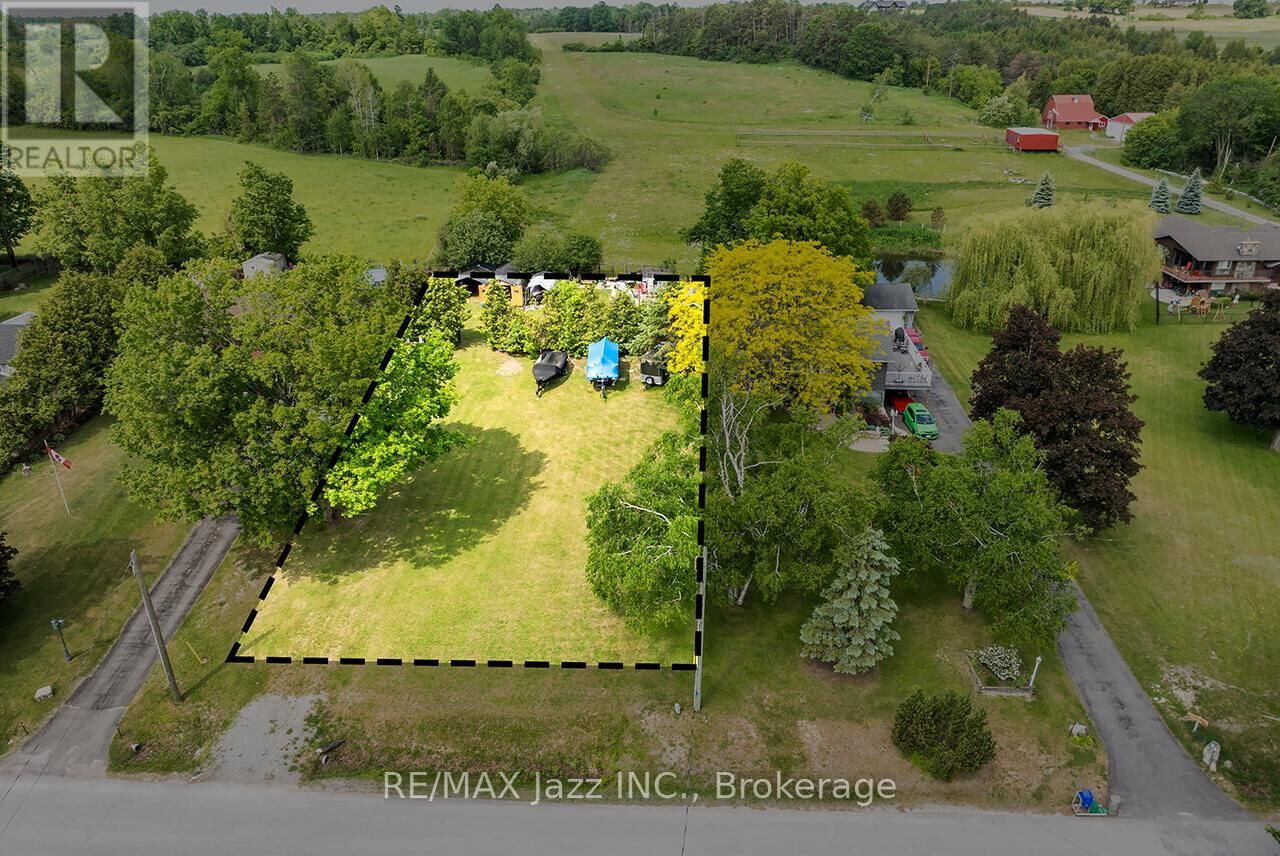 Property Photo:  90 Aldred Drive  ON L9L 1B4 