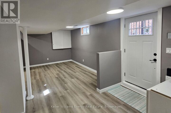 Property Photo:  213 Glen Hill Drive Lower  ON L1N 7J5 