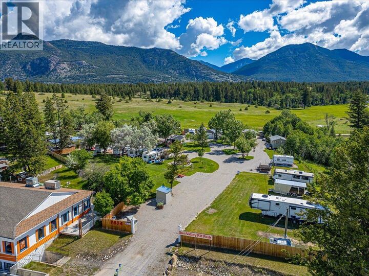 Property Photo: 1474 93 95 Highway BC V0B 2L1