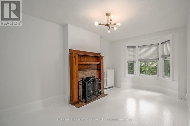 Property Photo:  38 Browning Avenue Upper  ON M4K 1V7 