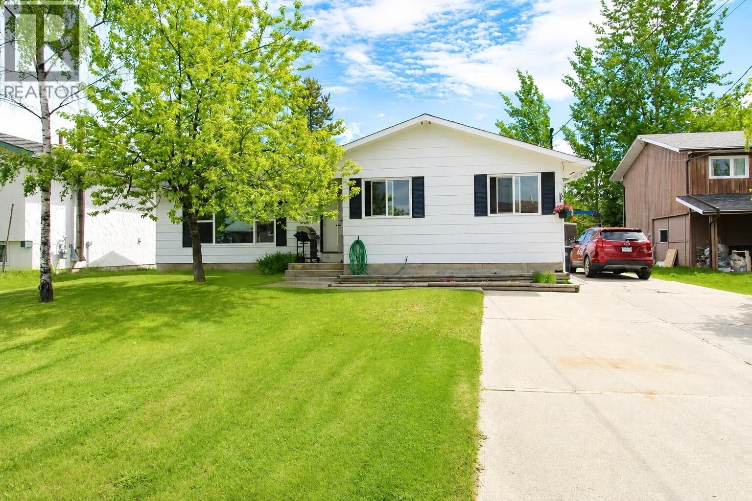 Photo de la propriété:  19 Weston Place  BC V0J 2C0 