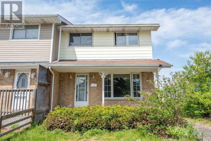 Property Photo: 61 Robin St ON P6A 5Y4