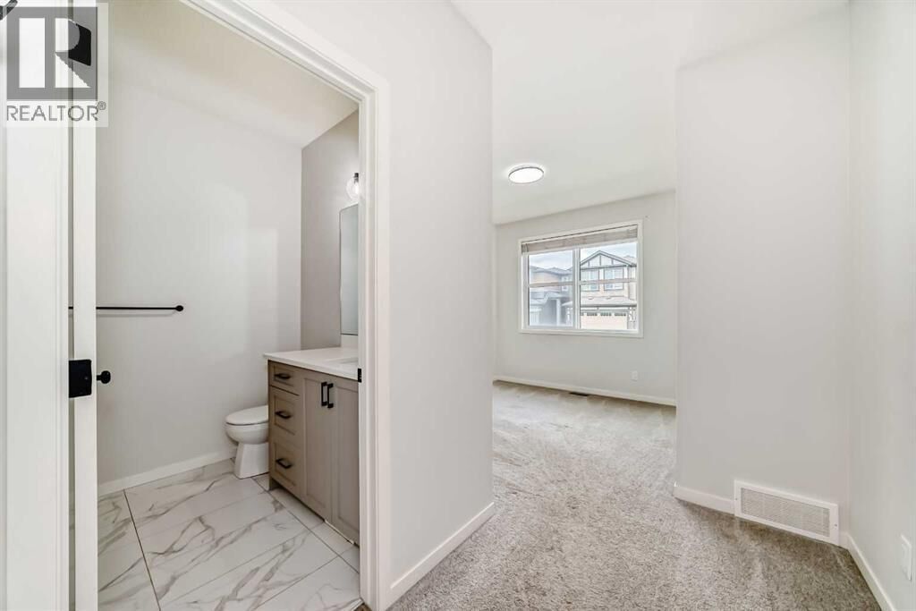 Property Photo: 212 Lucas Place Northwest AB T3P 2E6
