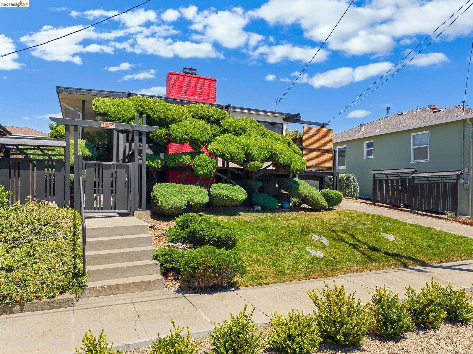 Property Photo: 628 Kern St CA 94805