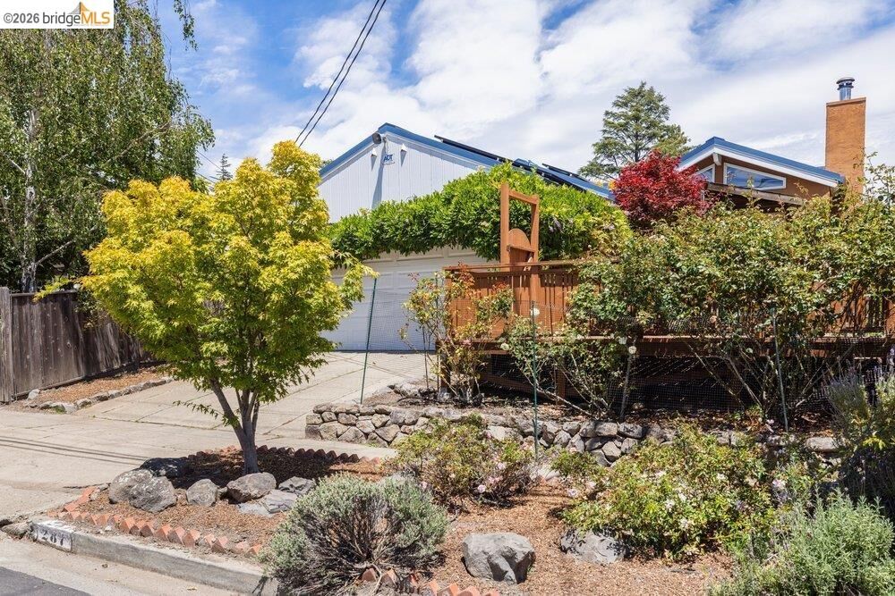 Property Photo:  287 Purdue Ave.  CA 94708 