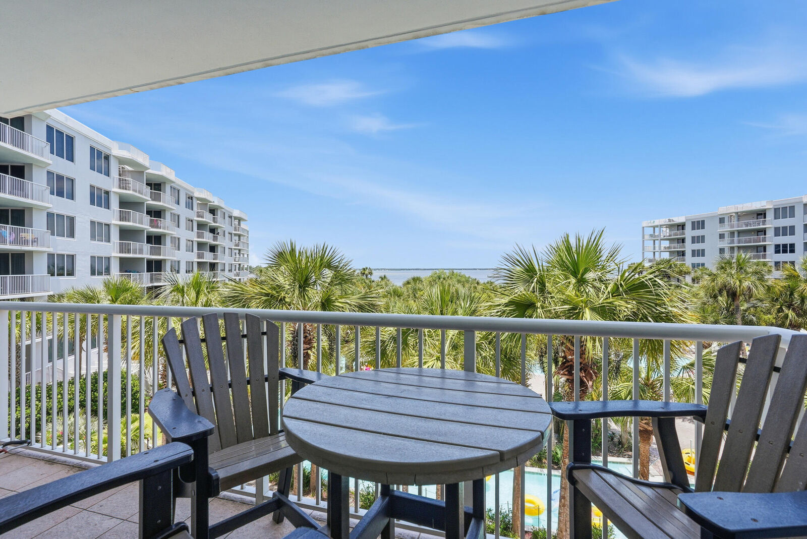 Property Photo:  1322 SE Miracle Strip Parkway Unit 404  FL 32548 