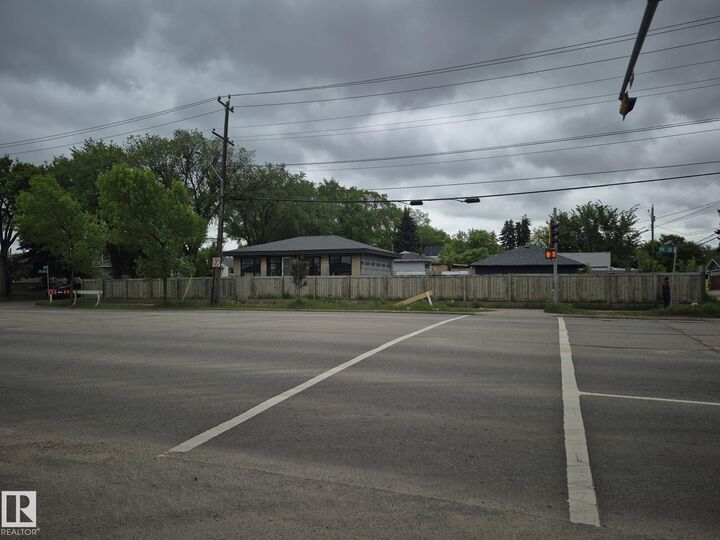 Property Photo: 9859 67 Avenue NW AB T6E 0P3
