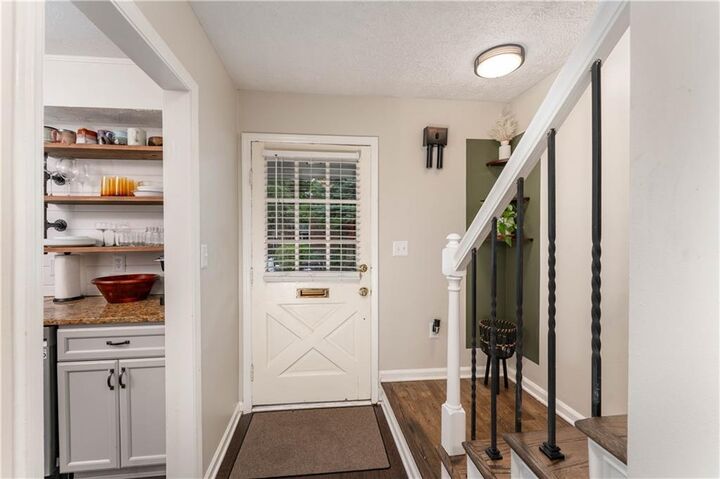 Property Photo:  6700 Roswell Road 17A  GA 30328 