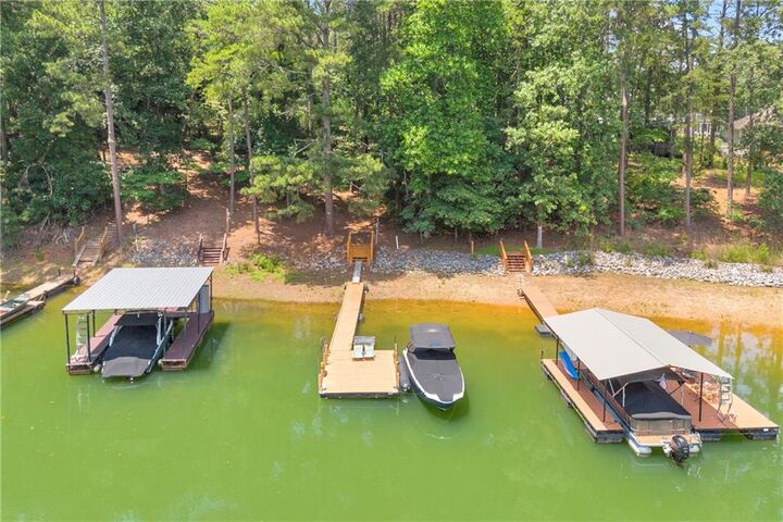 Property Photo: 2170 Cove Trail GA 30041