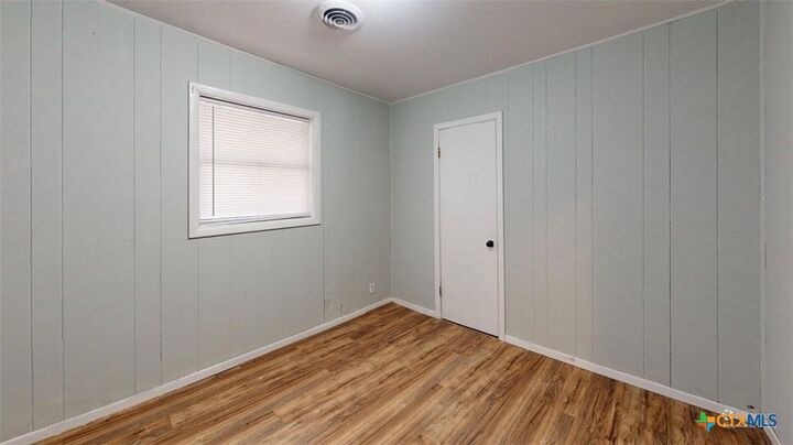 Property Photo:  1613 Avalon Road  TX 76502 
