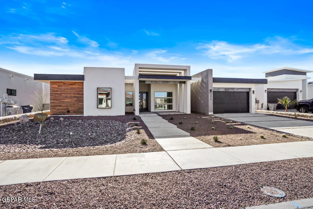 Property Photo:  860 West Gate Drive  TX 79932 
