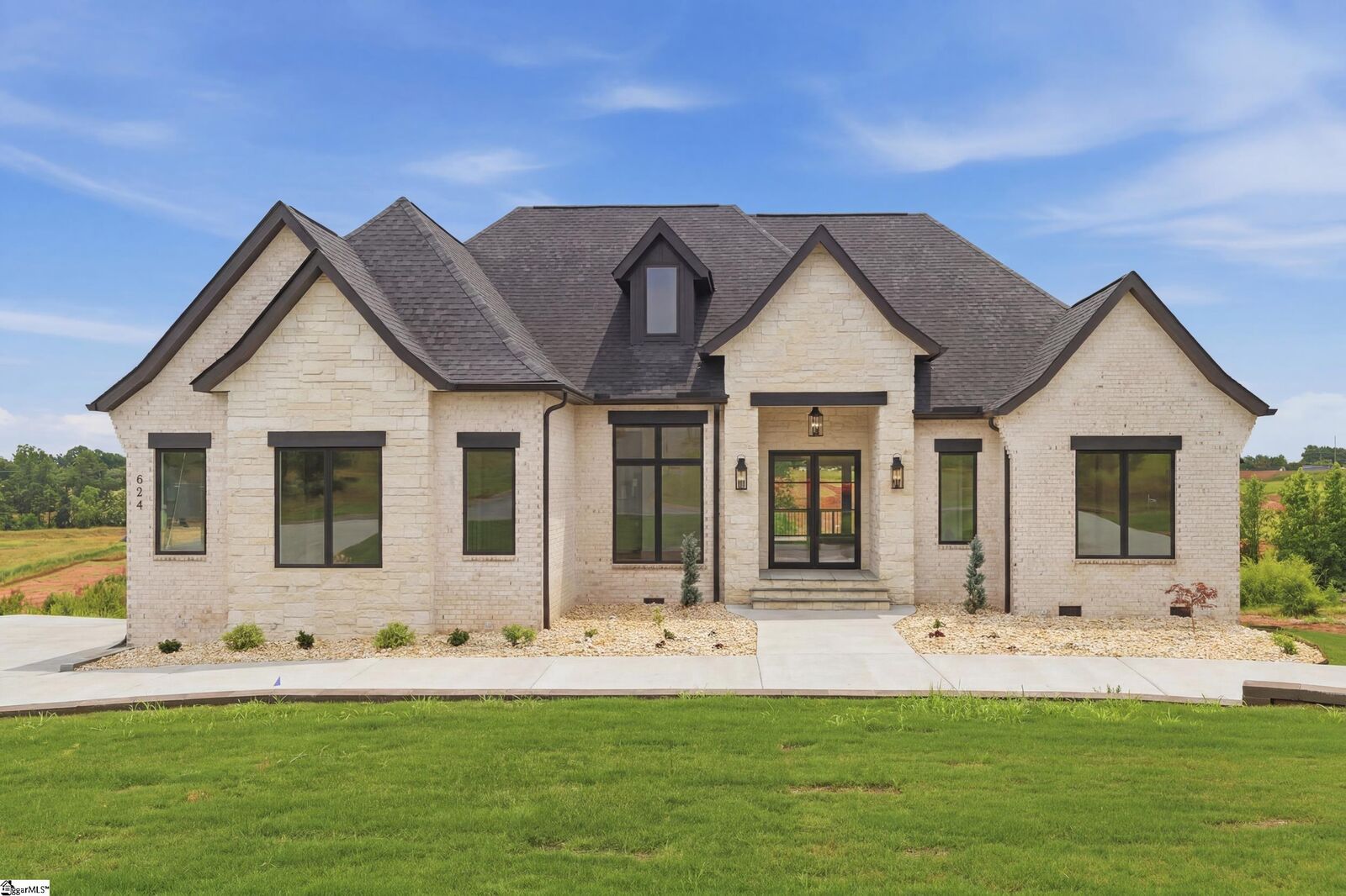 Property Photo: 624 Monfret Court SC 29369