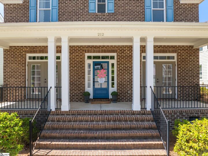 Property Photo: 212 Grandmont Court SC 29650