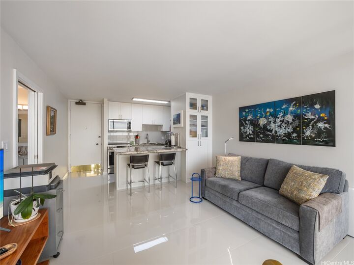 Property Photo:  1201 Wilder Avenue 2501  HI 96822 