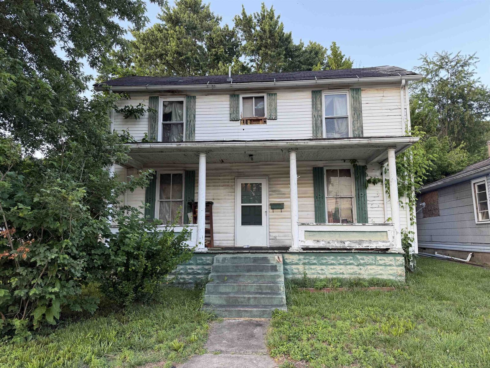Property Photo:  601 South Ninth St  OH 45638-1773 