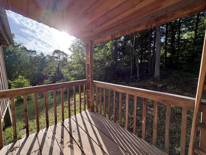 Property Photo:  9999 2004 Highway  KY 40447 