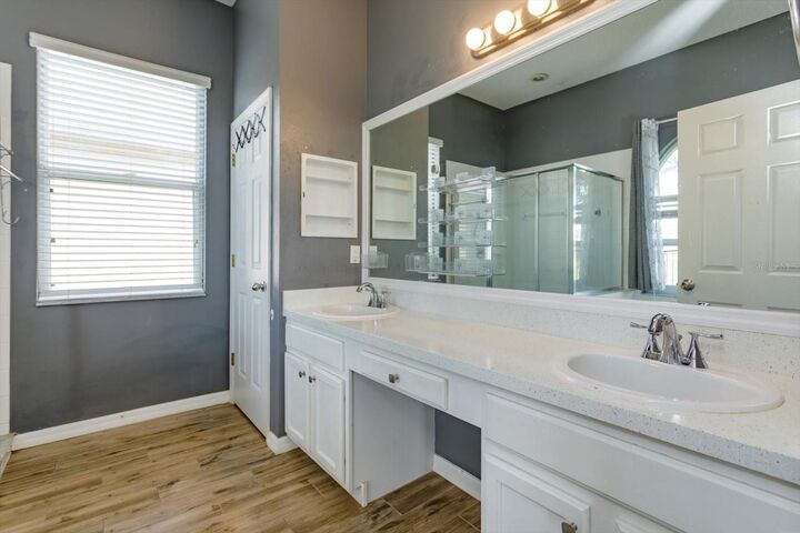 Property Photo:  13236 Luxbury Loop  FL 32837 