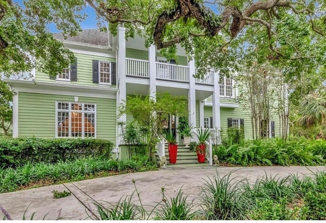 Property Photo: 6220 Bayshore Boulevard FL 33611