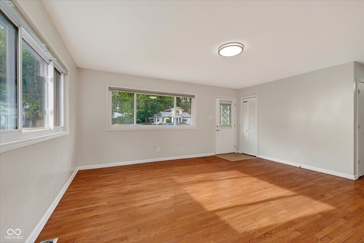 Property Photo:  1011 E Elbert Street  IN 46227 