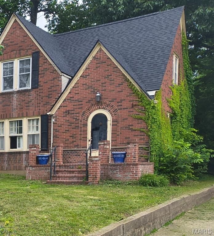 Property Photo:  420 E Cape Rock Drive  MO 63701 
